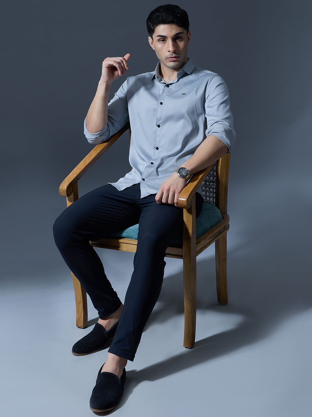 Men's Light Grey Solid Full-Sleeve Casual Shirt