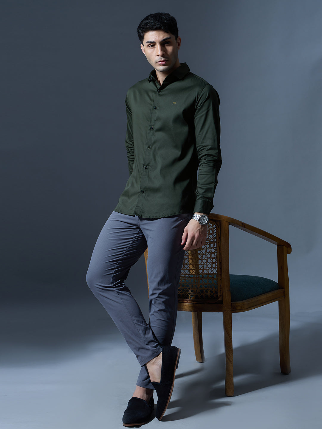 Men's Olive Green Solid Full-Sleeve Casual Shirt