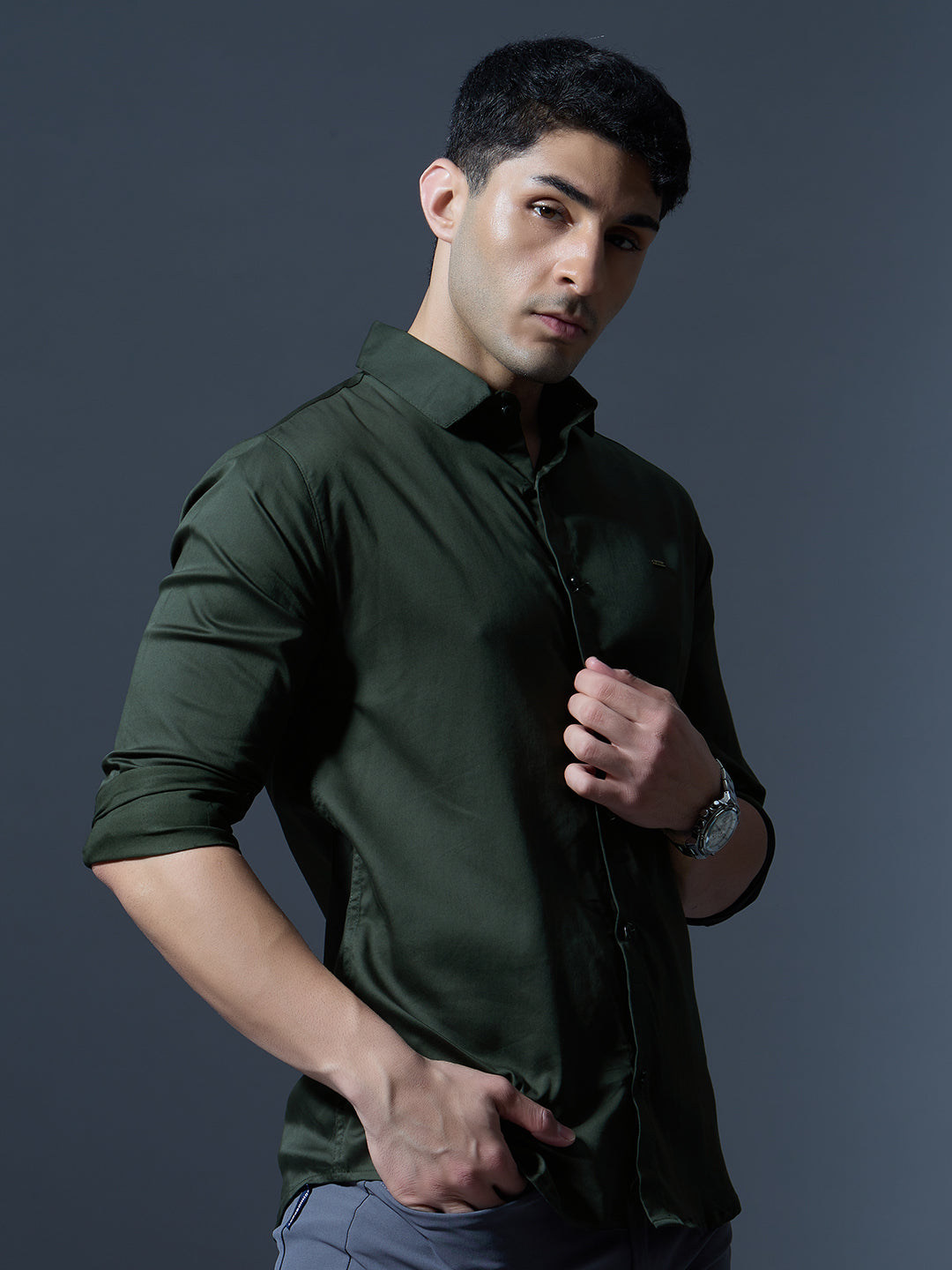 Men's Olive Green Solid Full-Sleeve Casual Shirt